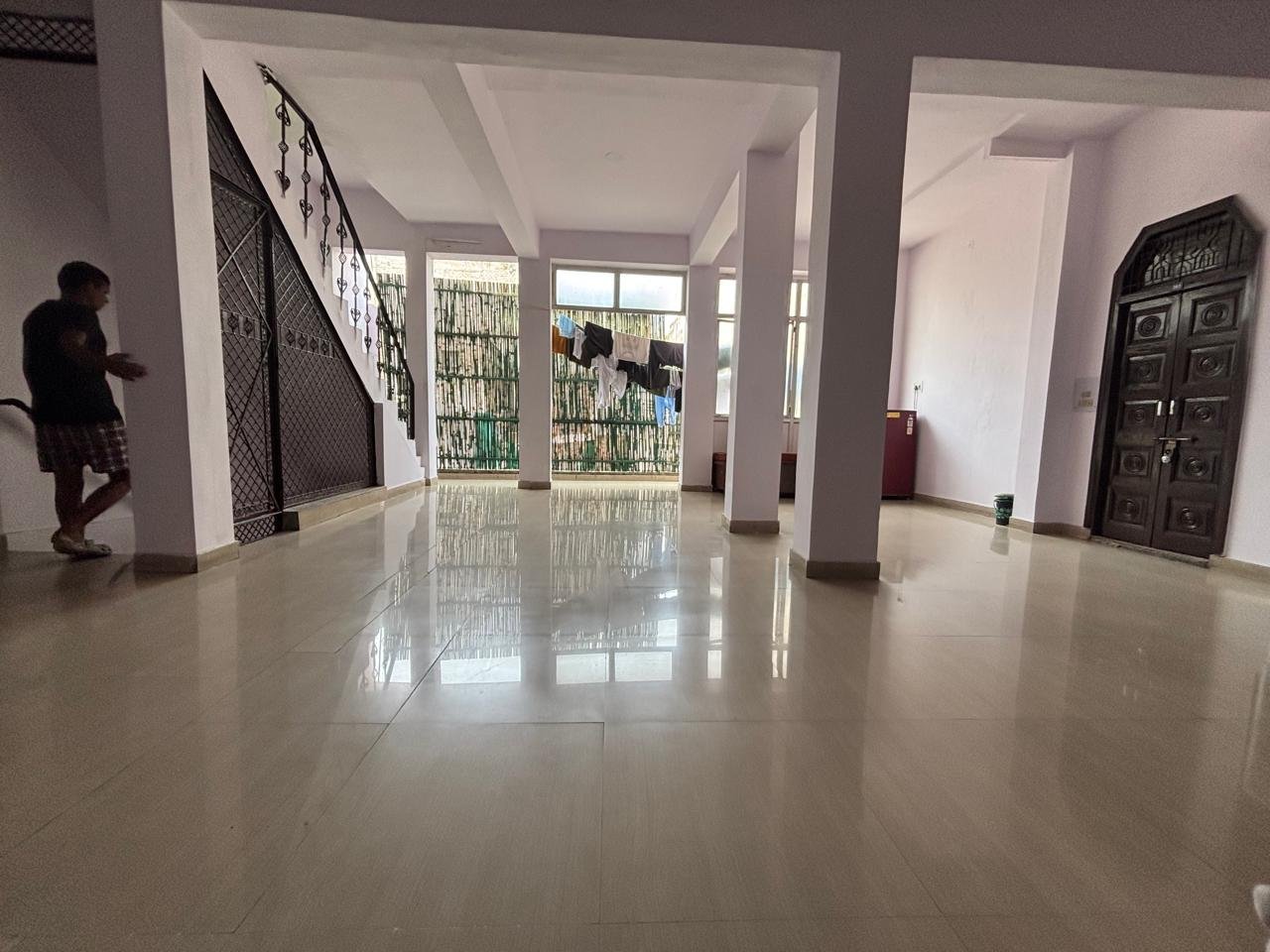 HostelGram common area, hostel in Kamla Nagar Delhi